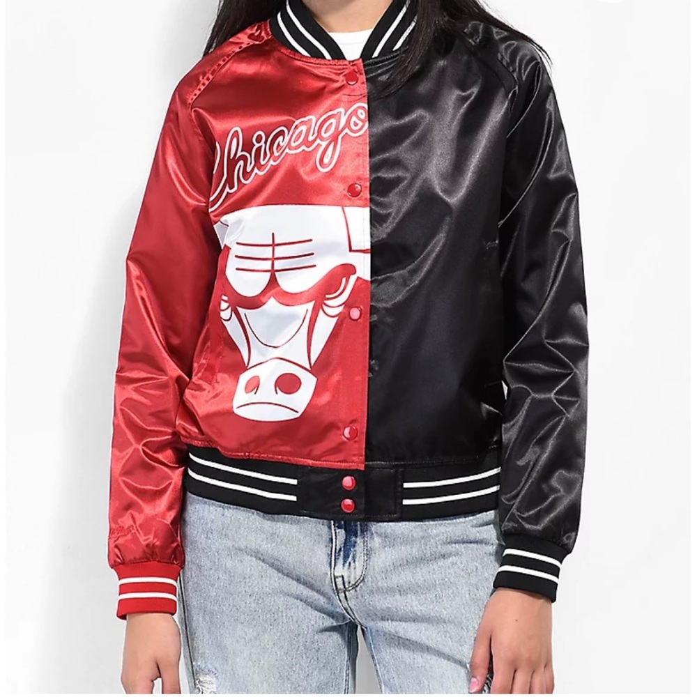 Chicago bulls Mitchell and Ness womans jacket XL